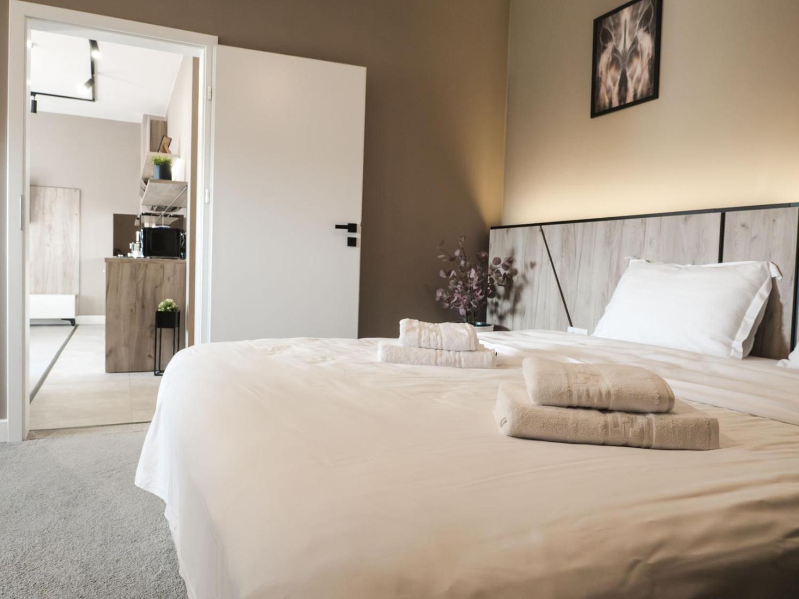 Apartamento Gavas Jacuzzi Relax Zen Cluj-Napoca Exterior foto